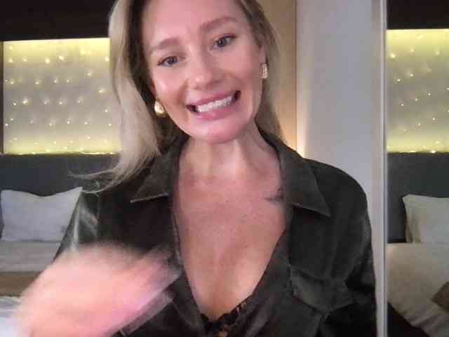 StellaMuse webcam