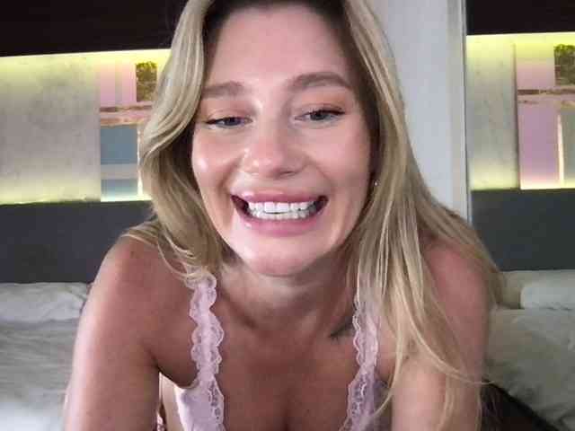StellaMuse webcam