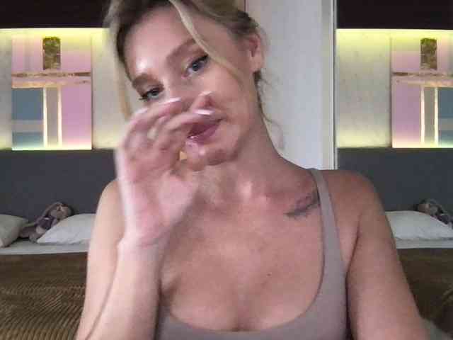 StellaMuse webcam
