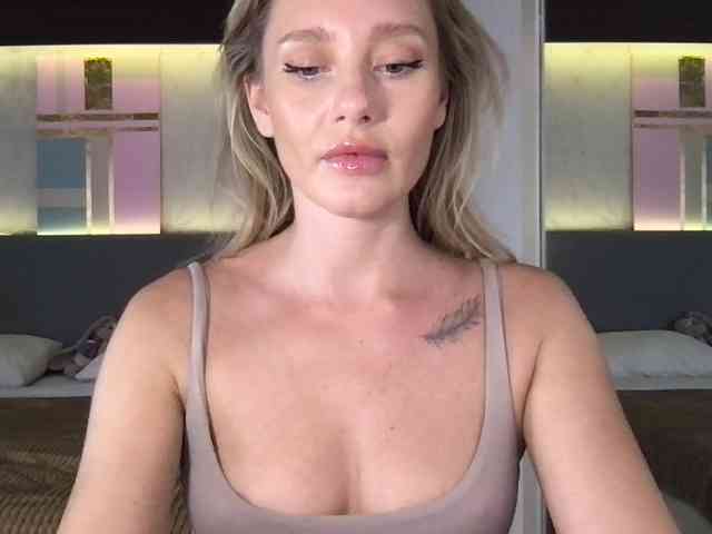 StellaMuse webcam
