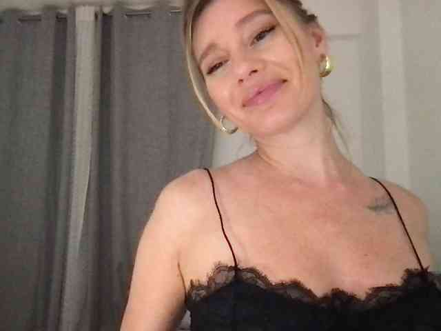 StellaMuse webcam