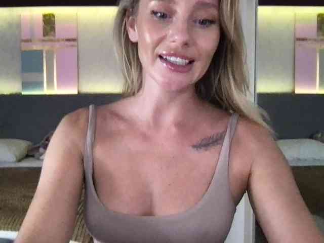StellaMuse webcam
