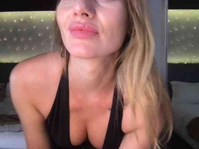 StellaMuse webcam
