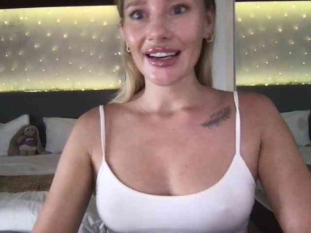 StellaMuse webcam