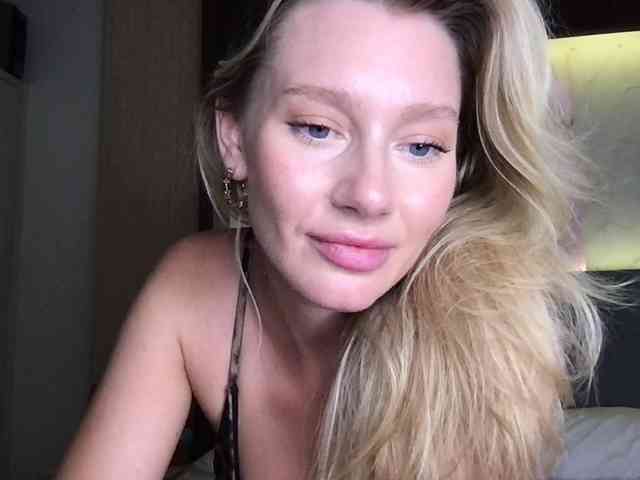 StellaMuse webcam