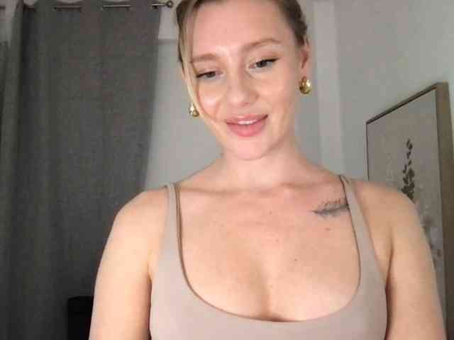 StellaMuse webcam