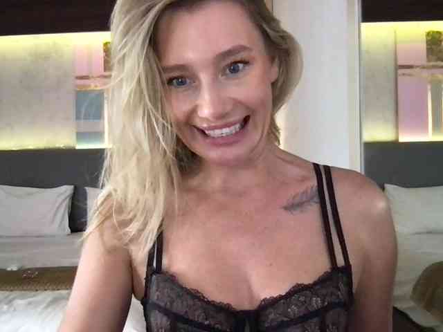 StellaMuse webcam