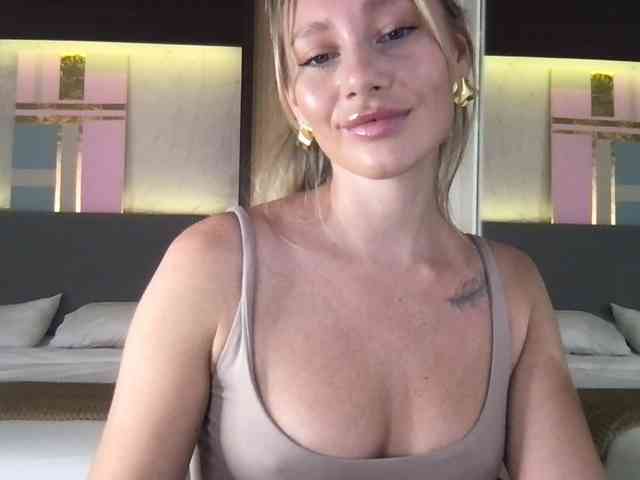 StellaMuse webcam