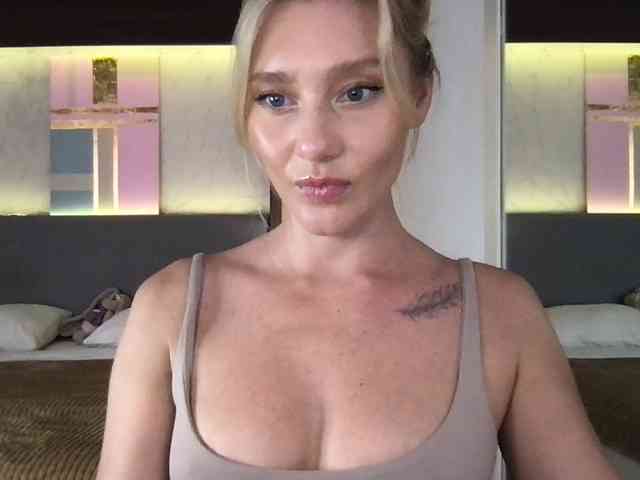StellaMuse webcam