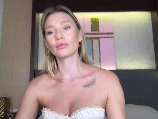 StellaMuse webcam