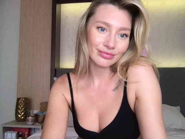 StellaMuse webcam