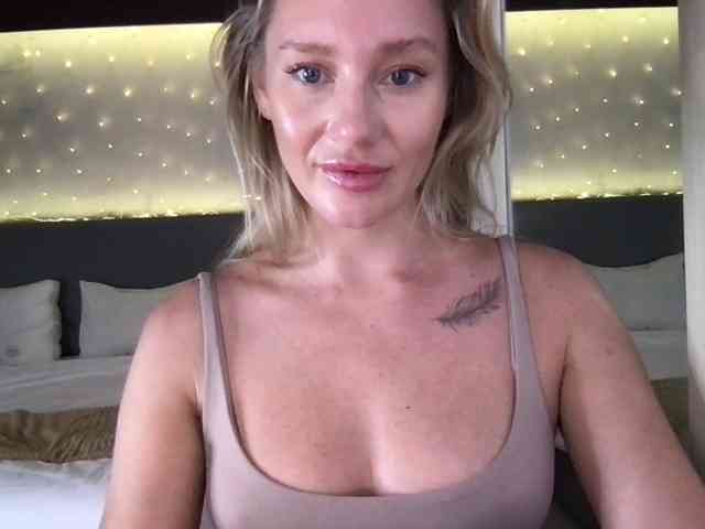 StellaMuse webcam