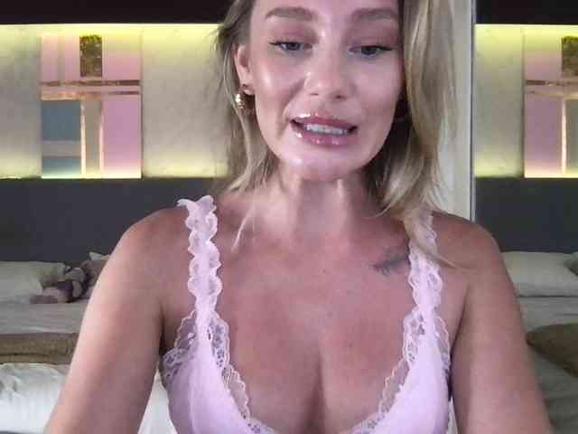 StellaMuse webcam