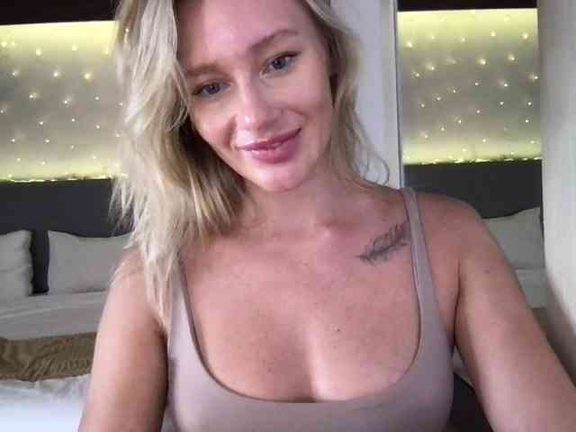 StellaMuse webcam