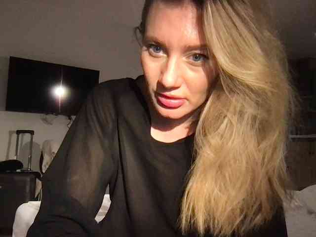 StellaMuse webcam