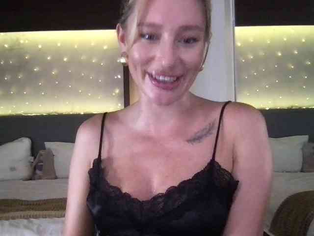 StellaMuse webcam