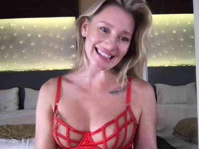 StellaMuse webcam