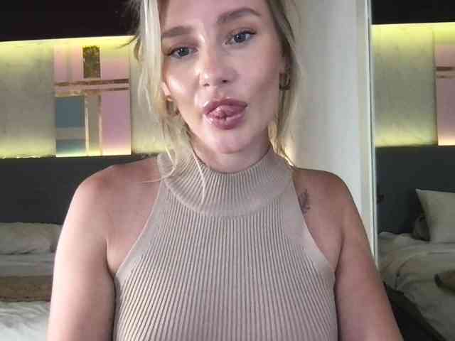 StellaMuse webcam