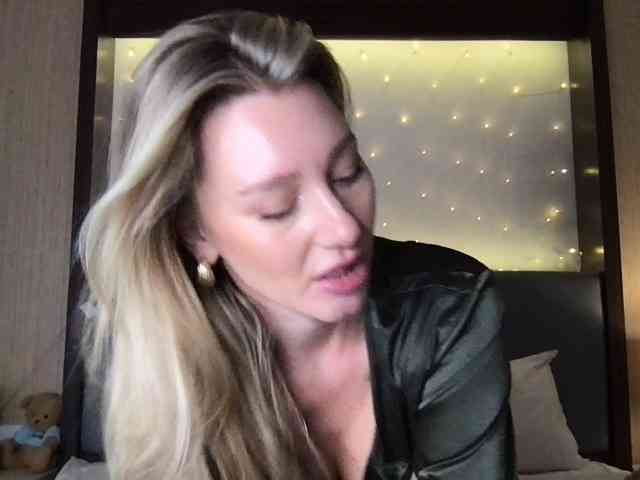 StellaMuse webcam