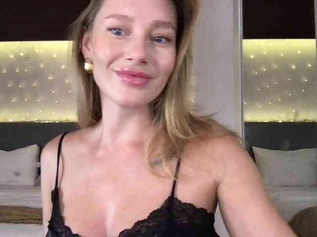 StellaMuse webcam
