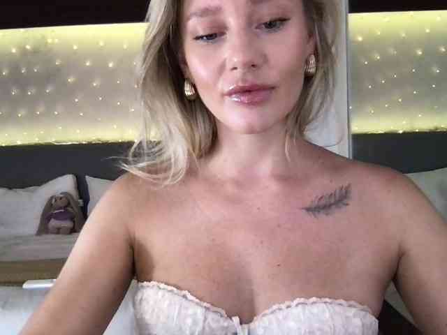 StellaMuse webcam