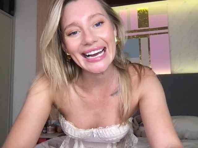 StellaMuse webcam
