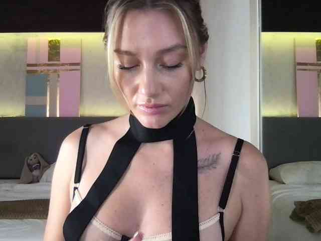 StellaMuse webcam