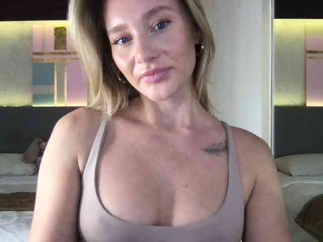 StellaMuse webcam
