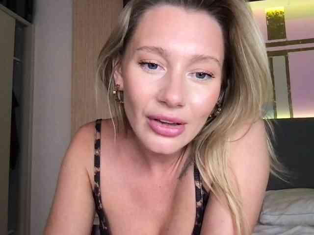 StellaMuse webcam