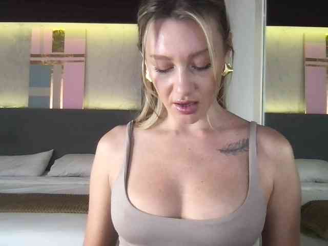 StellaMuse webcam