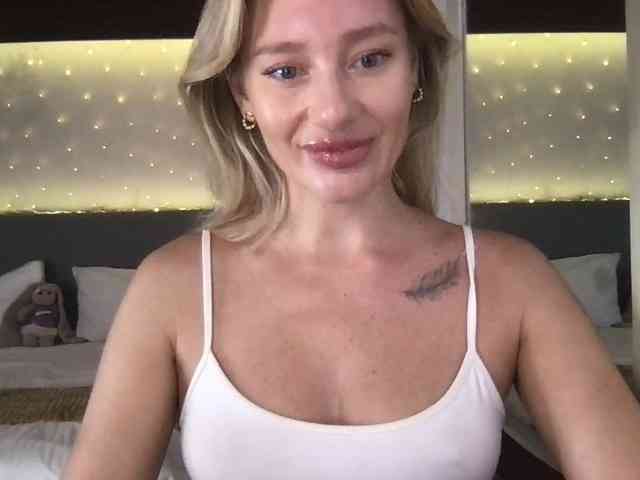StellaMuse webcam