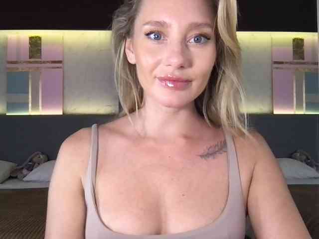 StellaMuse webcam