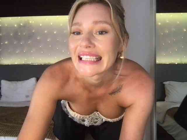StellaMuse webcam