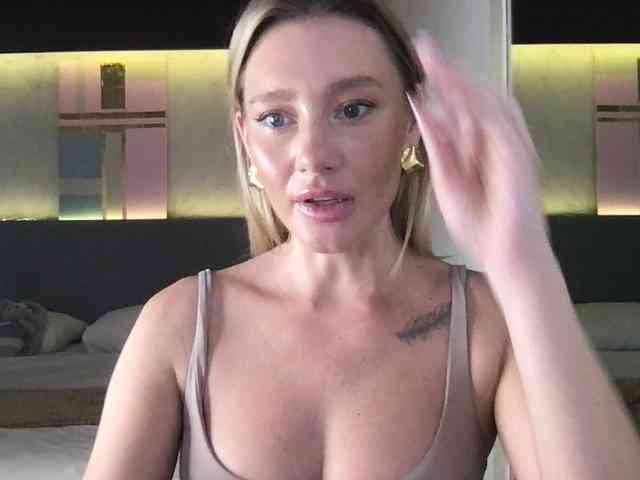 StellaMuse webcam