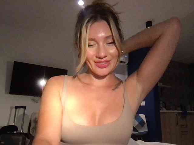 StellaMuse webcam
