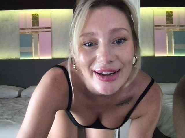 StellaMuse webcam
