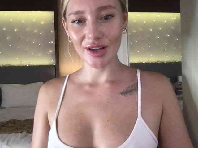 StellaMuse webcam