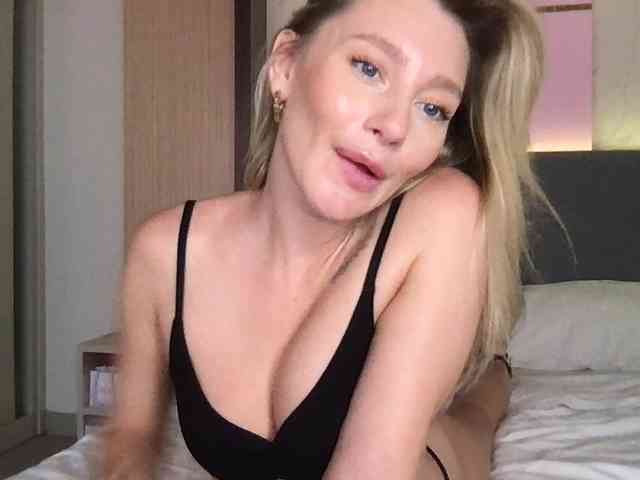 StellaMuse webcam