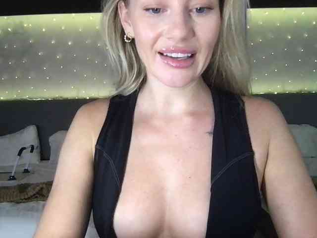 StellaMuse webcam