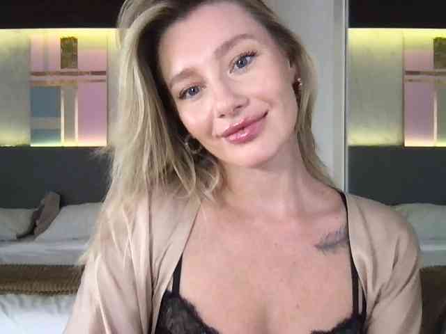 StellaMuse webcam