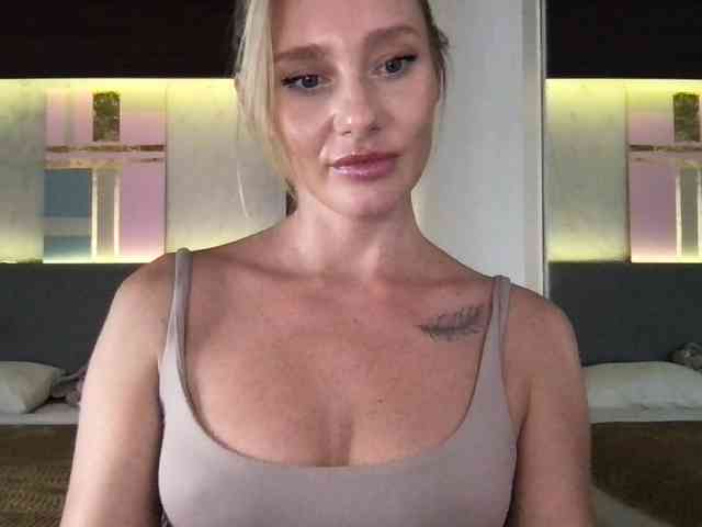 StellaMuse webcam