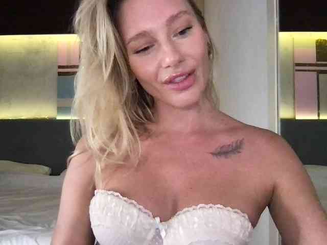 StellaMuse webcam