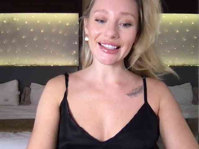 StellaMuse webcam
