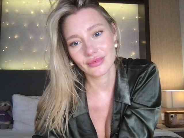 StellaMuse webcam