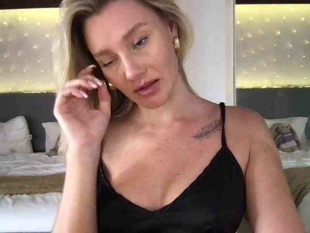 StellaMuse webcam