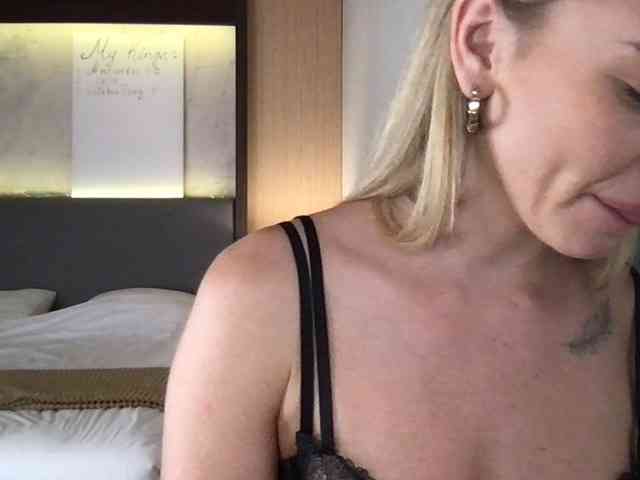 StellaMuse webcam