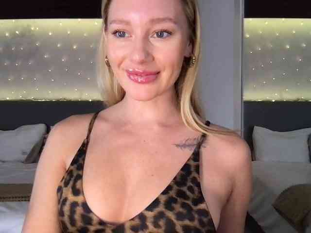 StellaMuse webcam