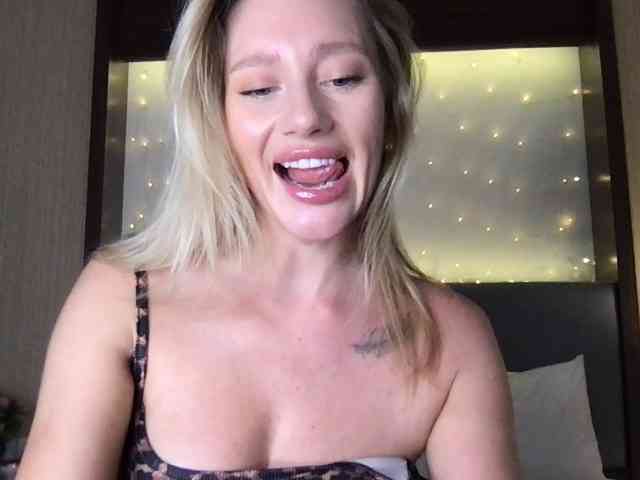 StellaMuse webcam