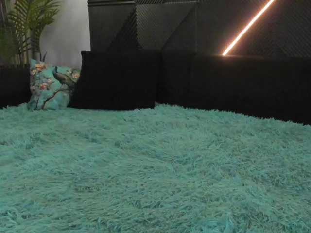 Shanita-moon live cam on BongaCams