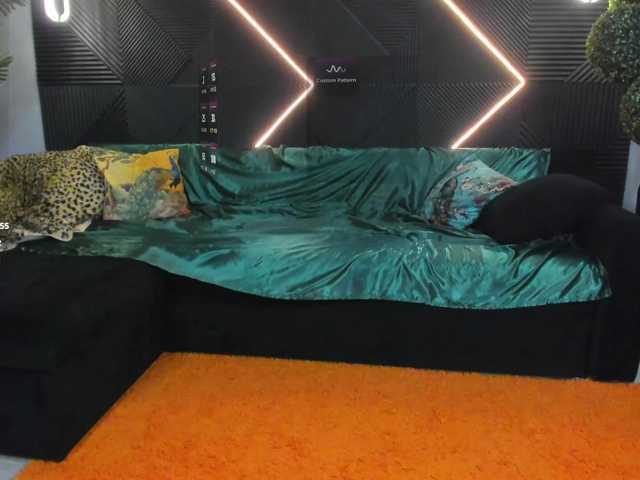 Shanita-moon live cam on BongaCams